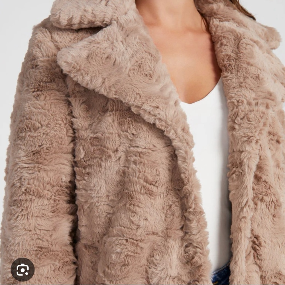 XL KENNETH COLE NEW YORK PINK FAUX FUR JACKET - Picture 4 of 12